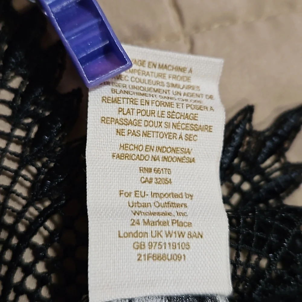 Free People see through lace Boho Cami - Picture 6 of 7